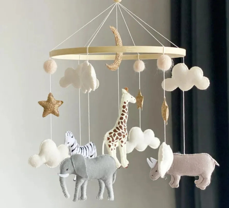 Baby Mobile Neutral Animals Africa Nurse Mobile Felt Africa Safari Giraffe Zebra Elephant Crib Mobile